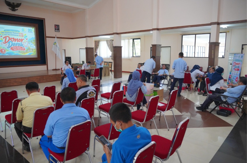 Giat Donor Darah Dalam Rangka HKN Ke-62 Dan HUT Ke-98 RS Goenawan